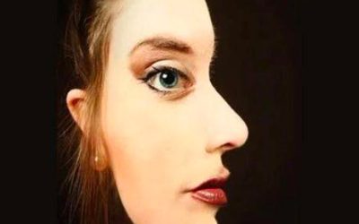 La femme regarde-t-elle droit devant elle ou sur le côté ? Ce test révèle votre façon d’appréhender le monde