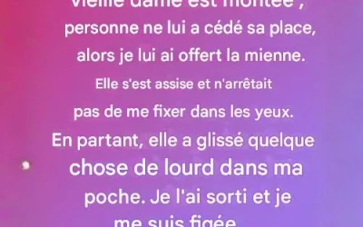 Enceinte, j’ai cédé ma place à une personne âgée dans le bus sans m’attendre à ce qu’elle allait faire