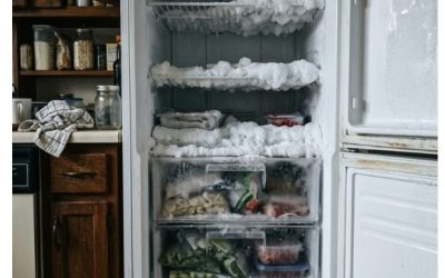 Fini le dégivrage : cette astuce élimine la glace sans débrancher le congélateur