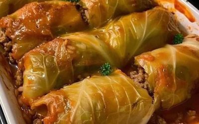 QUELQU’UN ICI MANGE ENCORE ENCORE DES CHOUS farcis